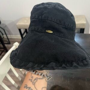 Scala Black Bucket Hat
